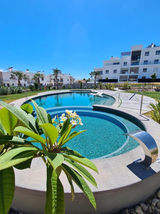 Residence Bali 托雷维耶哈 外观 照片
