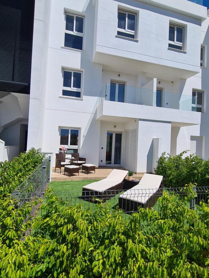 Residence Bali 托雷维耶哈 外观 照片
